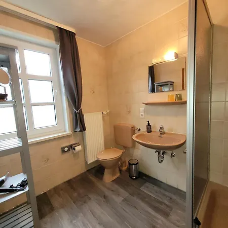 Vineu - Отель типа 